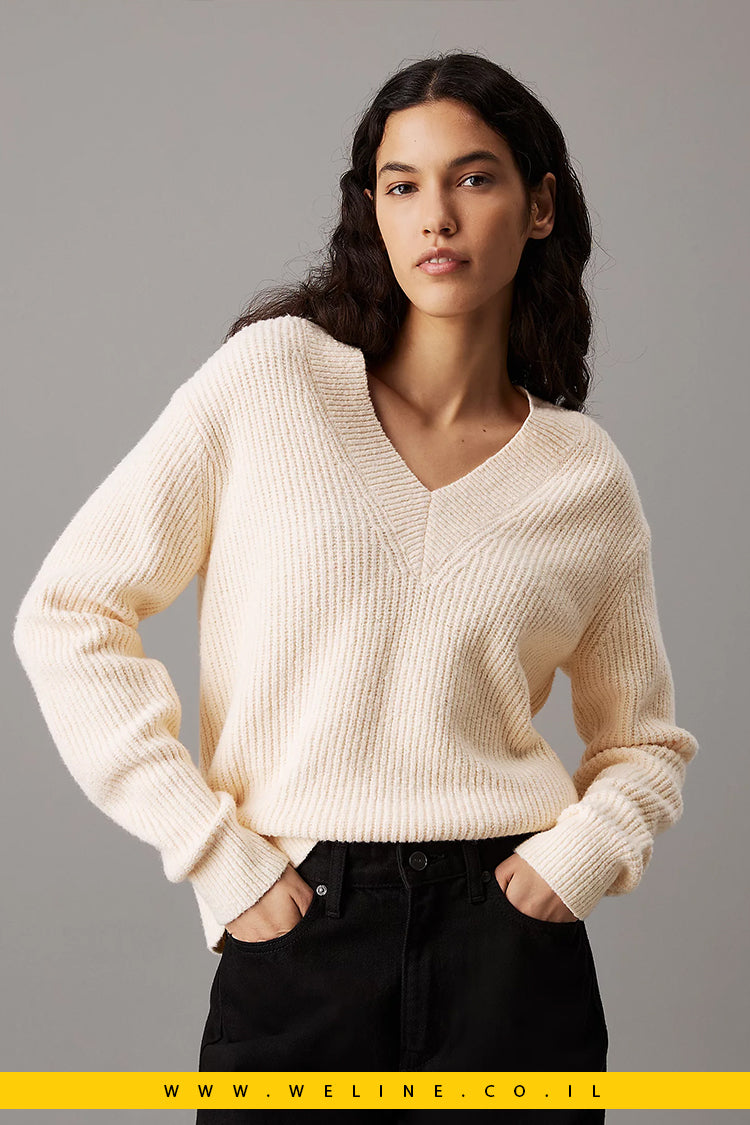 סוודר Calvin Klein לנשים - Boucle Ribbed V-neck