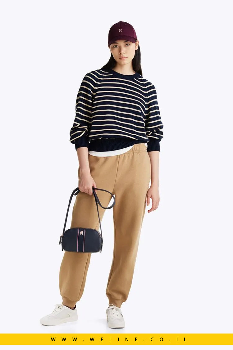 תיק קרוסבודי מרקם לנשים מבית Tommy Hilfiger