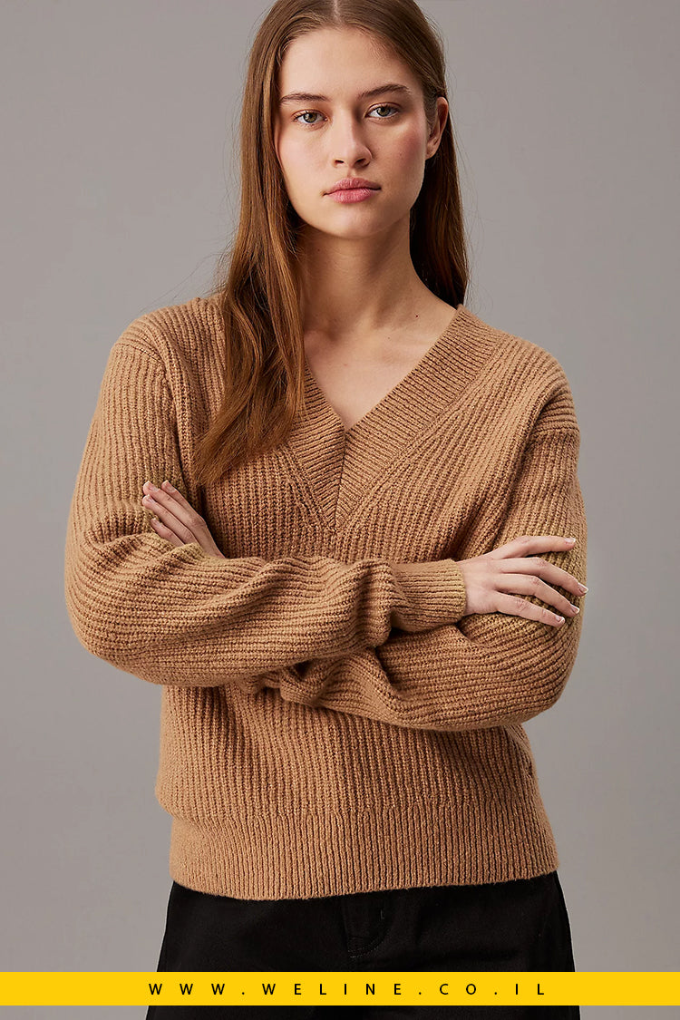 סוודר Calvin Klein לנשים - Boucle Ribbed V-neck