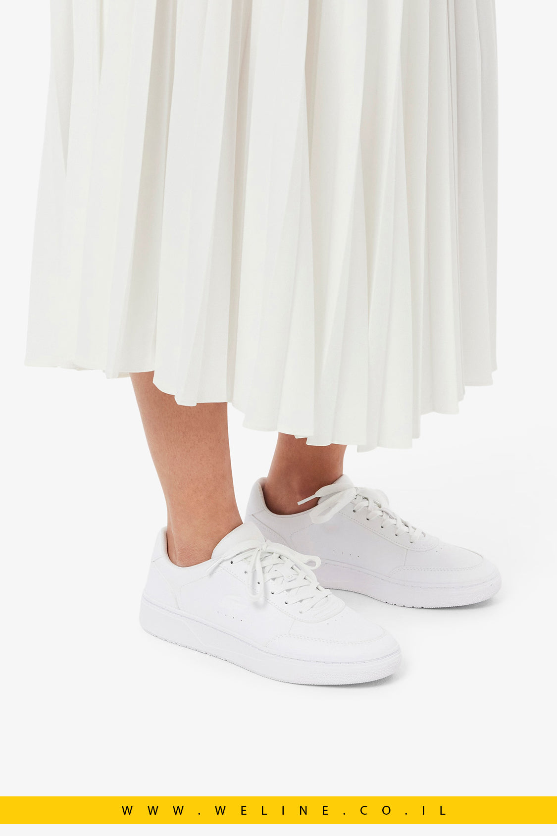 נעלי סניקרס נשים Lacoste Court Pro