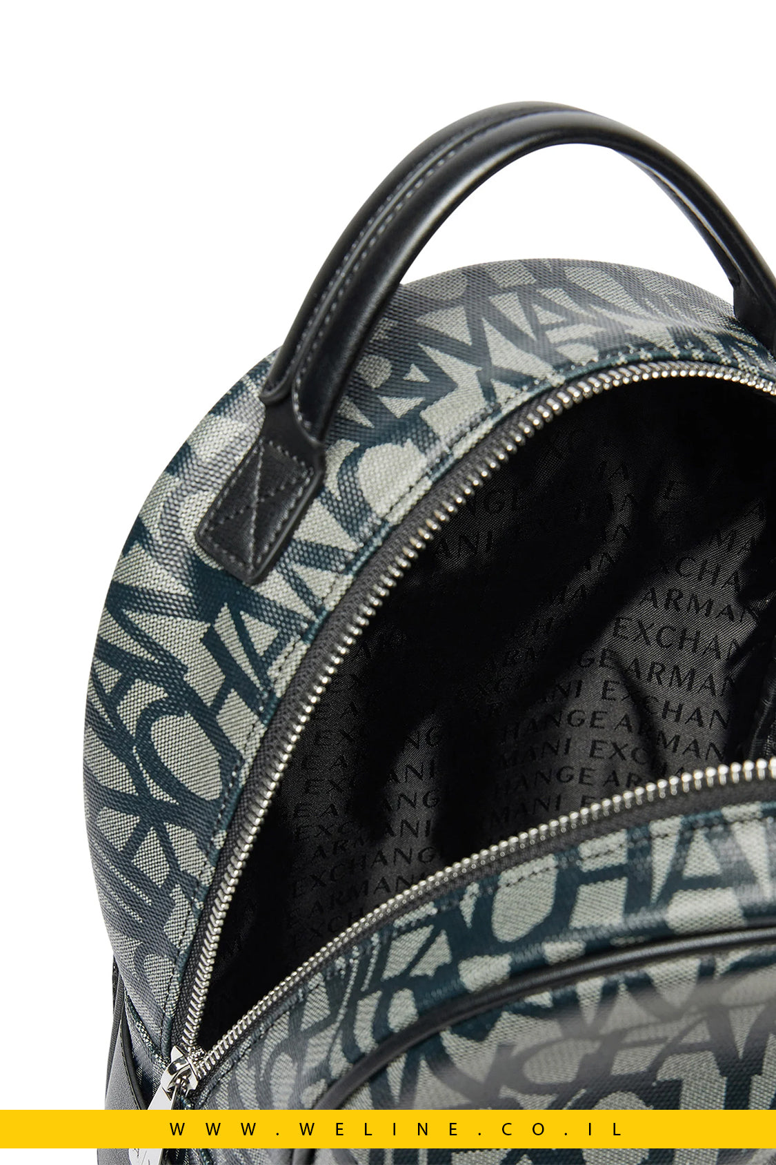 תיק גב קטן לנשים מבית Armani Exchange