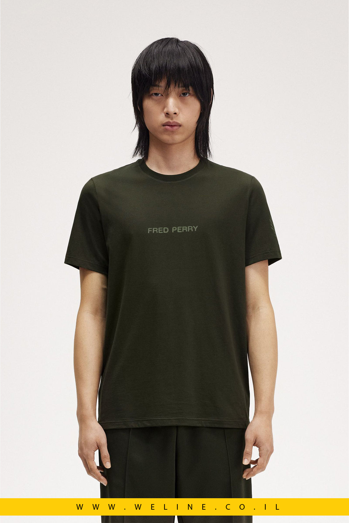 חולצת גרפיקה עם לוגו כפול | Double Branded Graphic T-Shirt