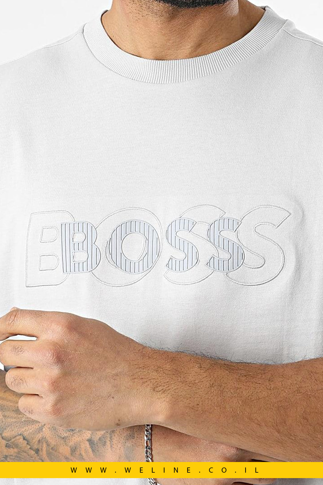 חולצת טי לבנה לגברים עם מונוגרמת לוגו – BOSS