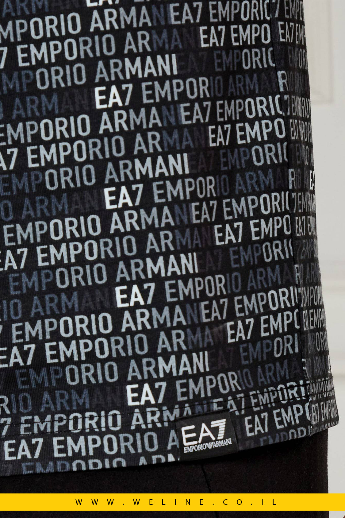 חולצת טי לגברים EA7 Emporio Armani – בצבע שחור