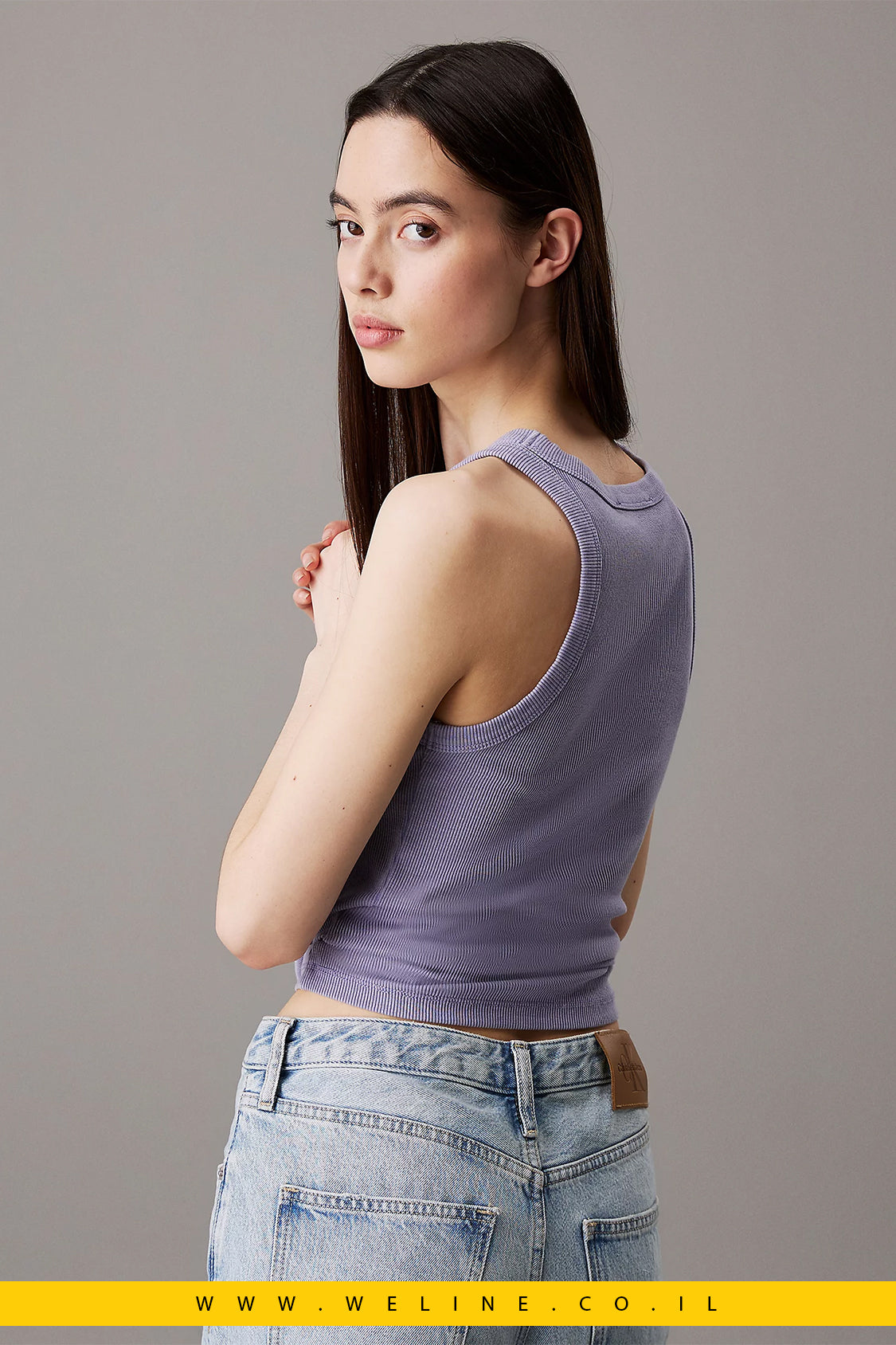 גופיית Slim Ribbed מבית Calvin Klein לנשים – לבן