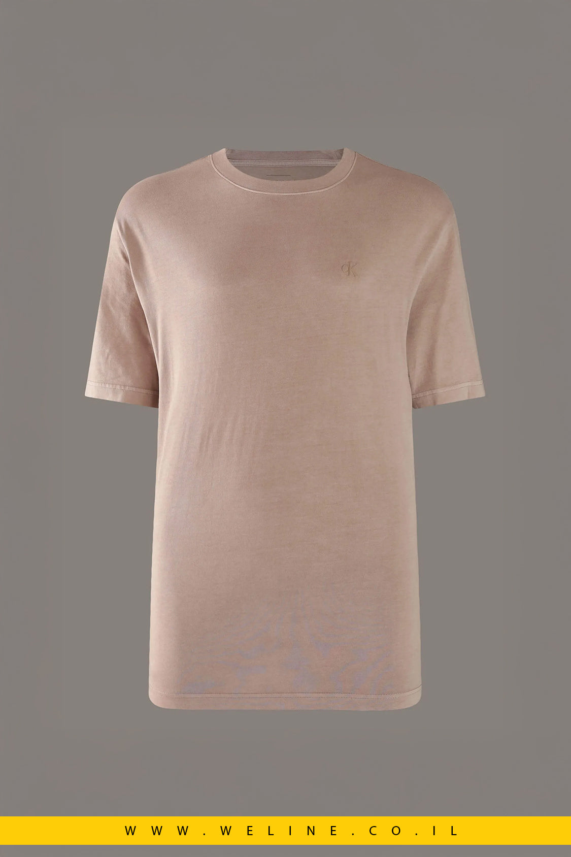 חולצת טי לגברים בצבע חום עם מונוגרמה – Calvin Klein