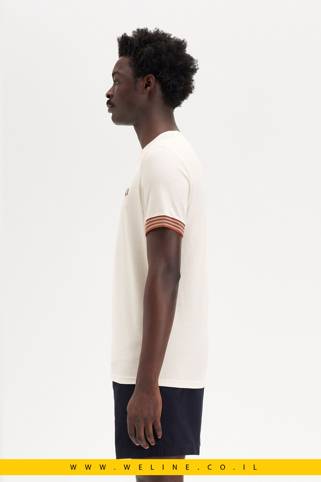 חולצת טי לגברים עם פסי קצה – Fred Perry