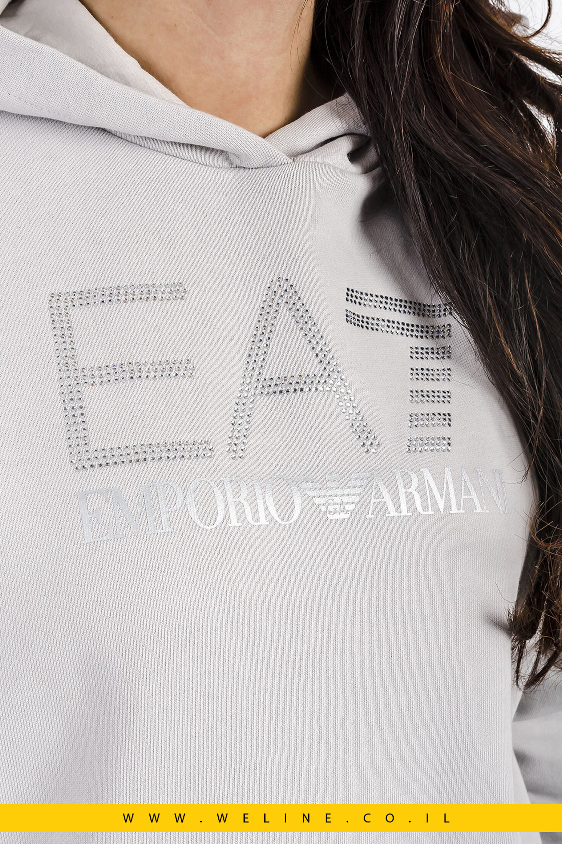 חליפת טרנינג EA7 לנשים בצבע אפור – קפוצ’ון עם לוגו קריסטלים