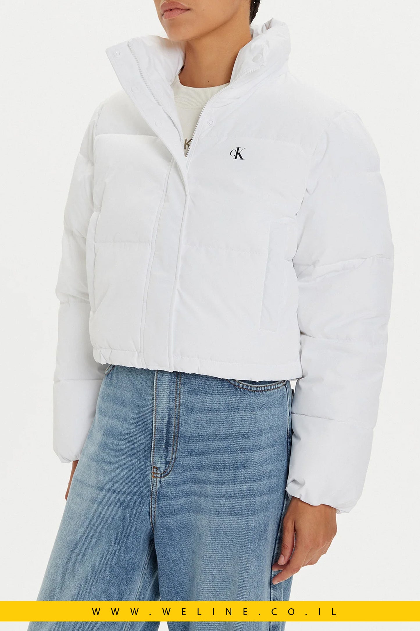 מעיל פוך Calvin Klein Jeans בצבע לבן, גזרה רגילה
