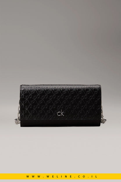 תיק ארנק קרוסבודי לנשים Calvin Klein Logo Crossbody Wallet Bag בצבע שחור