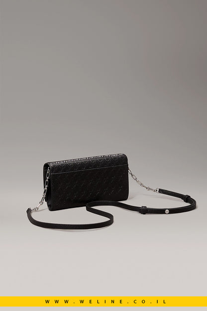 תיק ארנק קרוסבודי לנשים Calvin Klein Logo Crossbody Wallet Bag בצבע שחור