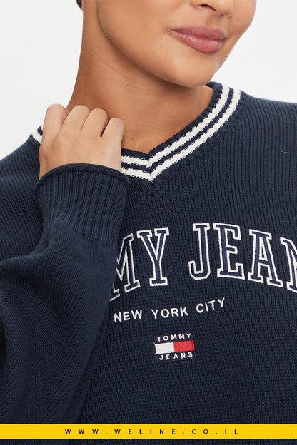 סוודר לנשים Tommy Jeans Varsity בצבע כחול כהה