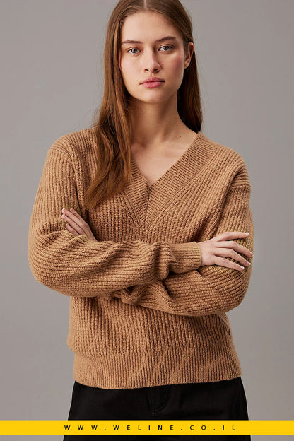 סוודר Calvin Klein לנשים - Boucle Ribbed V-neck