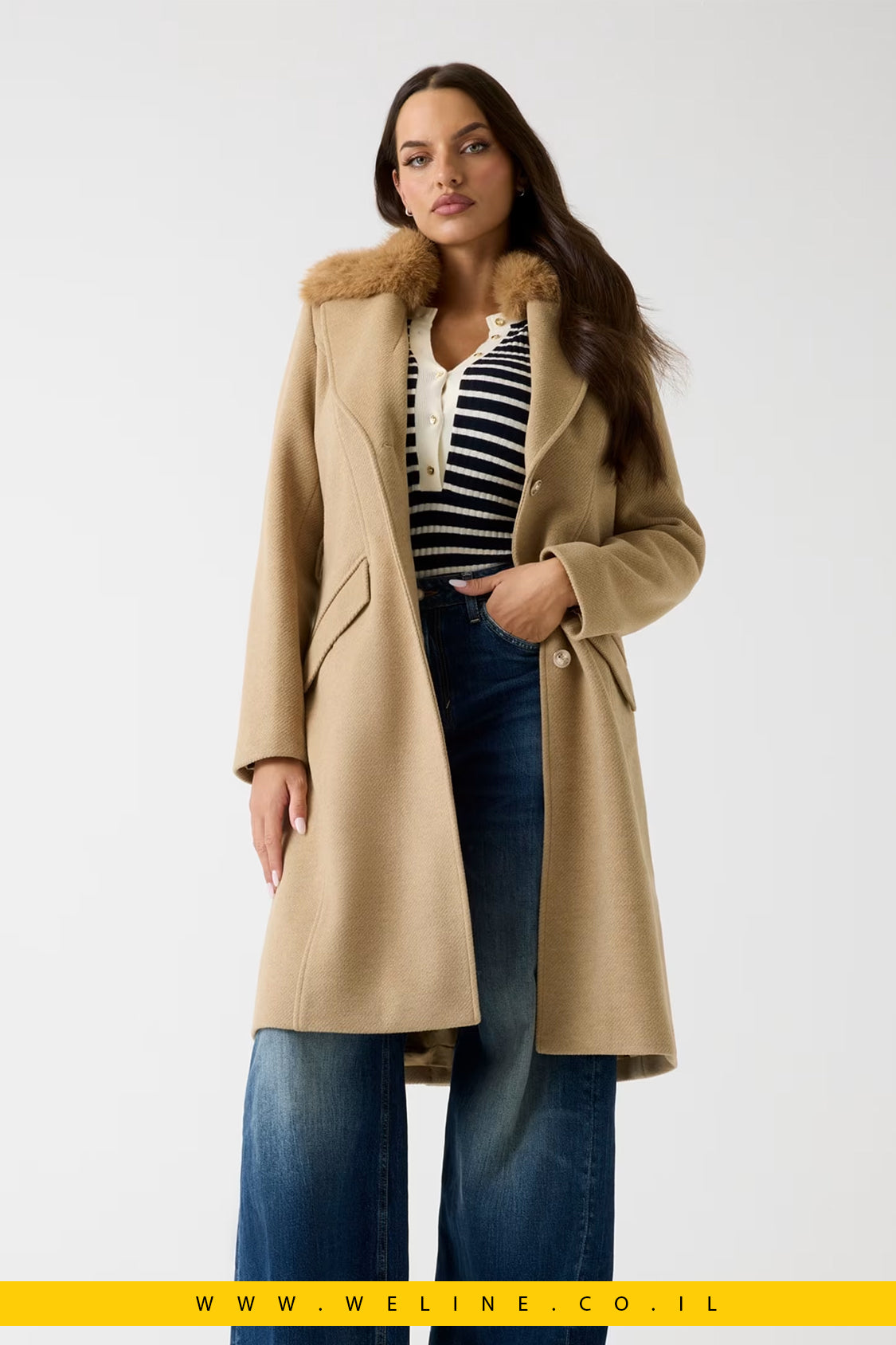 מעיל מידי דו־שכבתי עם חגורה ושיער סינתטי – Wool-Blend Belted Coat (חום בהיר)