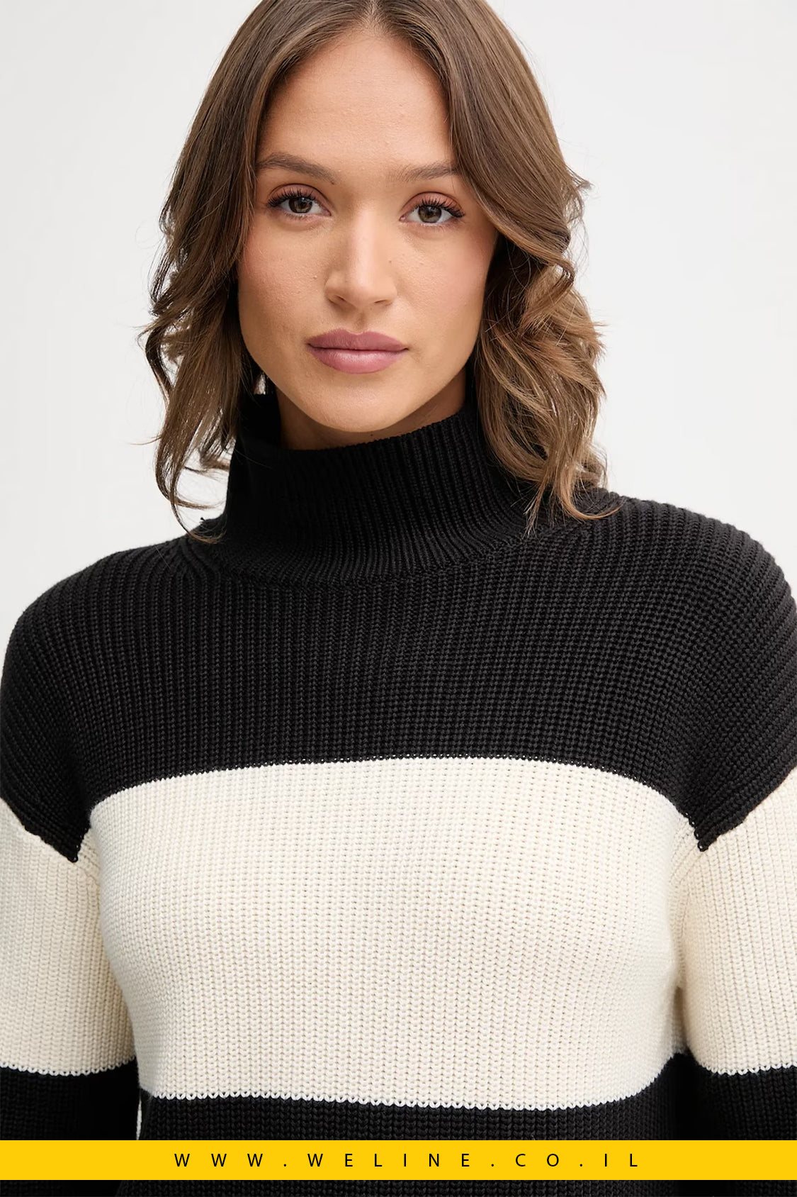 סוודר נשים Calvin Klein Jeans – שחור עם חצי גולף