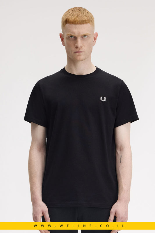 חולצת טי שחורה עם גרפיקה בהשראת טניס – Fred Perry