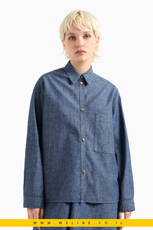 חולצת שמברי כותנה כחולה בגזרה משוחררת מבית EA7 Emporio Armani