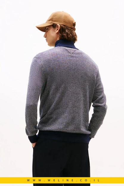 Tommy Hilfiger Pima Cotton Turtleneck Sweater – סוודר גולף לגברים בדוגמת הרינגבון בצבע Desert Sky / Ivory Petal