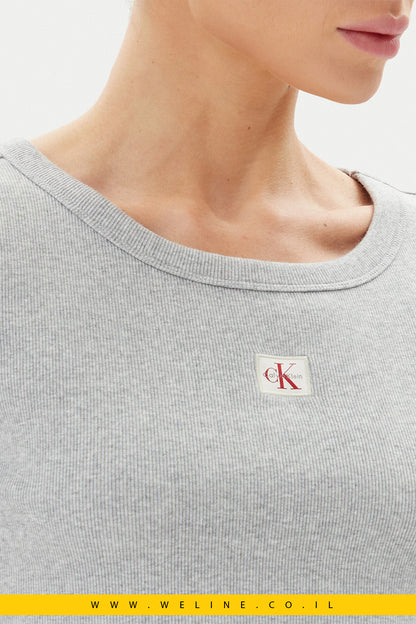 חולצת טי נשים בצבע אפור מלנג’ – Calvin Klein Jeans