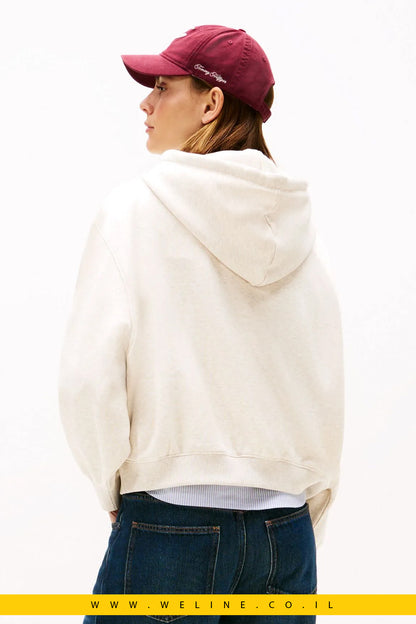 קפוצ'ון נשים Tommy Hilfiger – דגם Textured Logo בגזרת Relaxed בצבע Oatmilk
