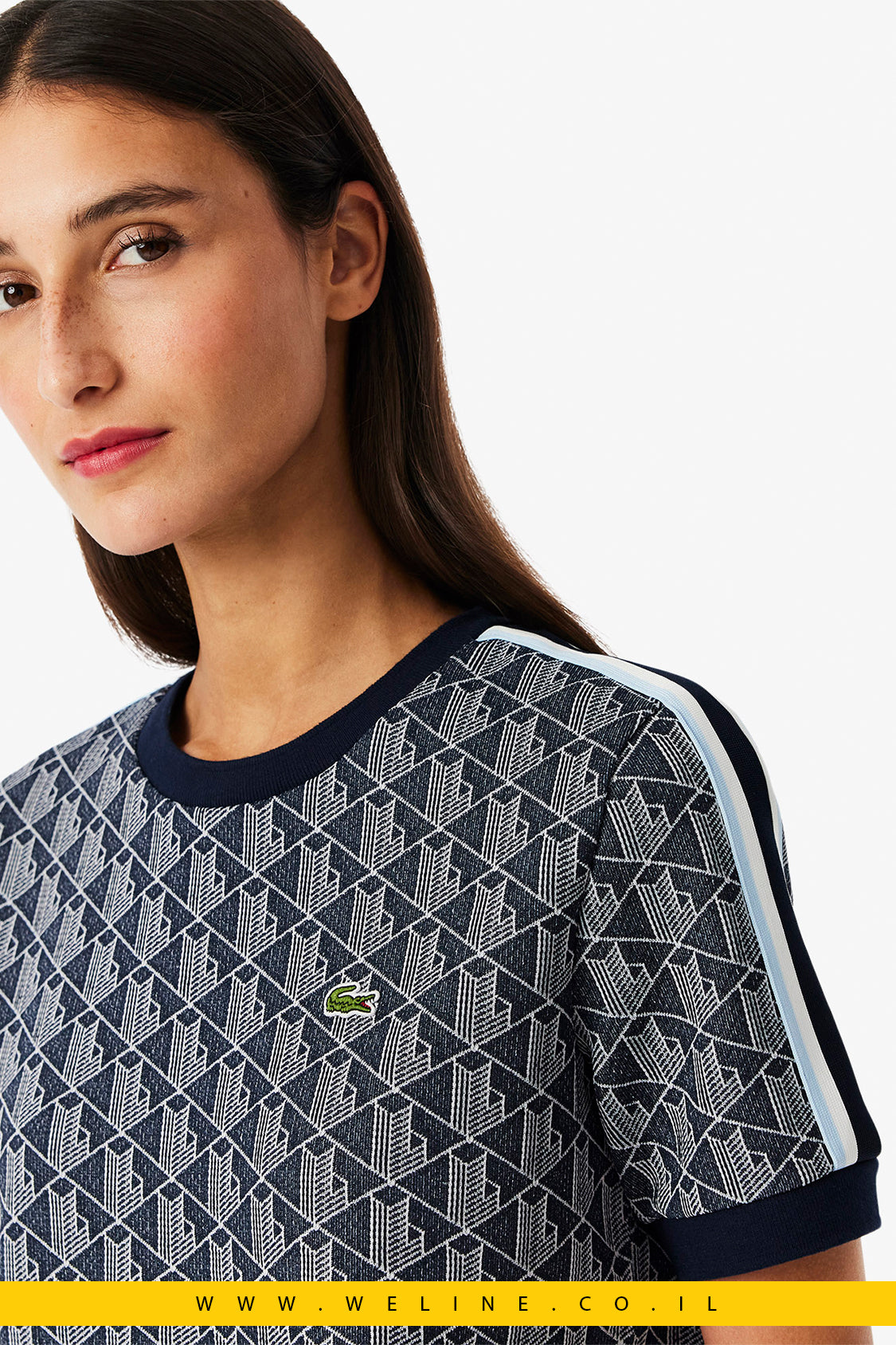 חולצת טי בגזרת Slim עם מונוגרמה סרוגה – Lacoste