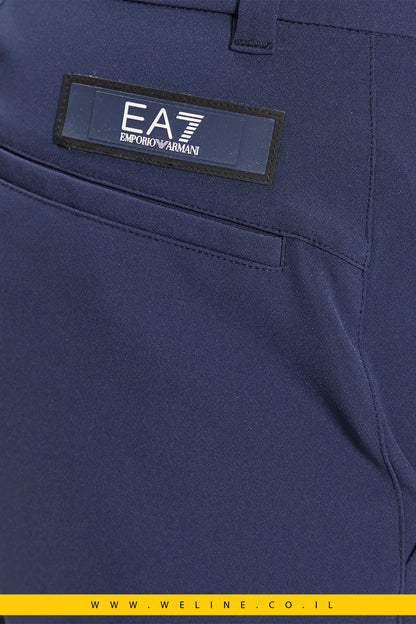 מכנסיים קצרים ספורטיביים לגברים מבית EA7 Emporio Armani