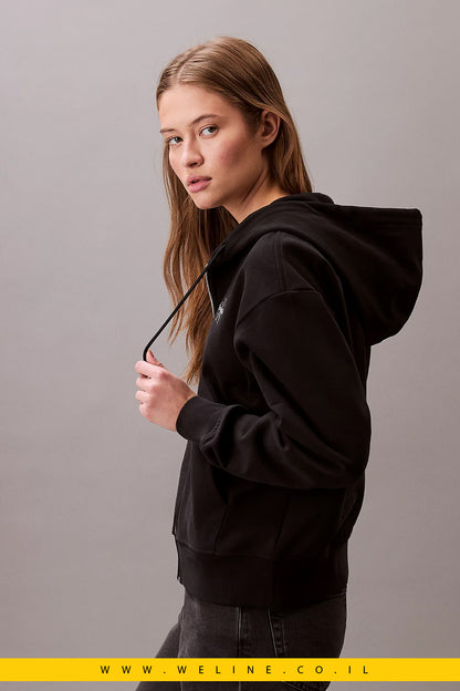 קפוצ'ון נשים Calvin Klein – דגם Monologo עם רוכסן מלא בצבע שחור