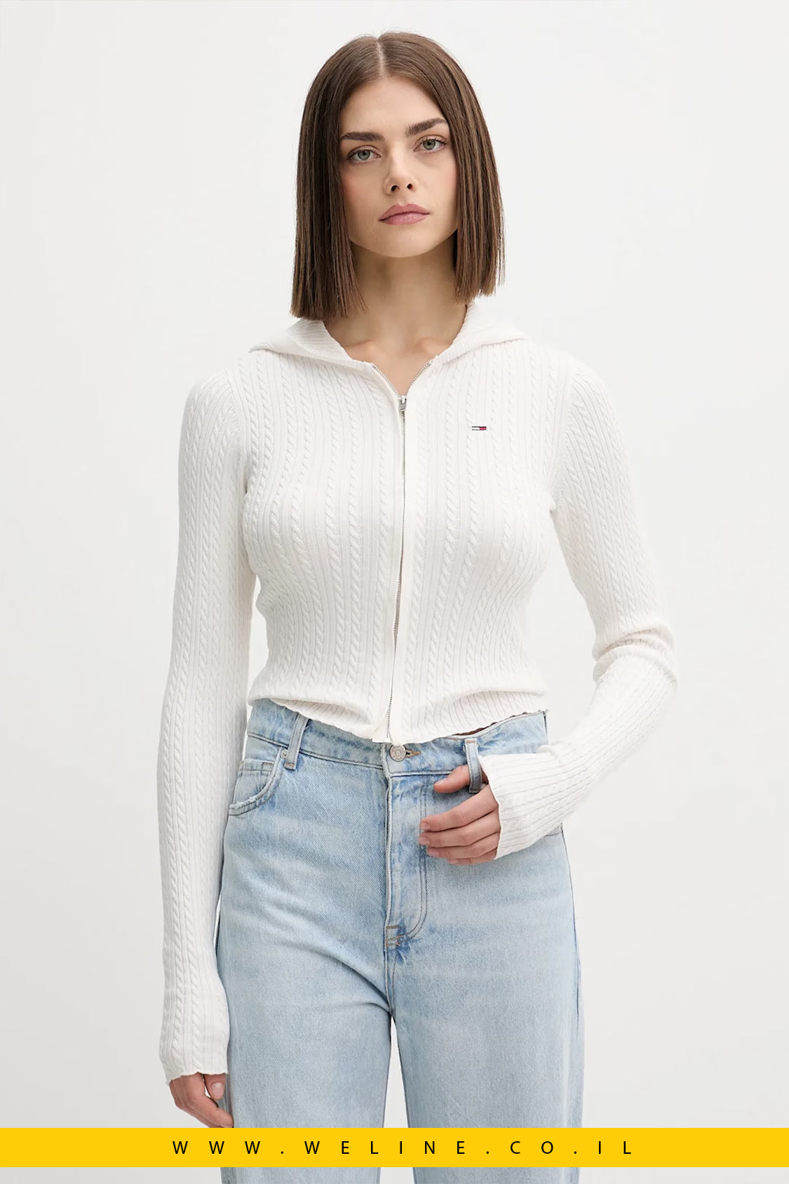 ג’אמפר Tommy Jeans לנשים עם קפוצ’ון