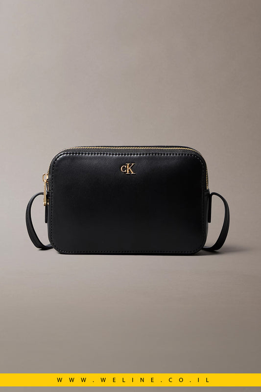 תיק CK מצלמה לנשים עם לוגו מונוגרם – שחור