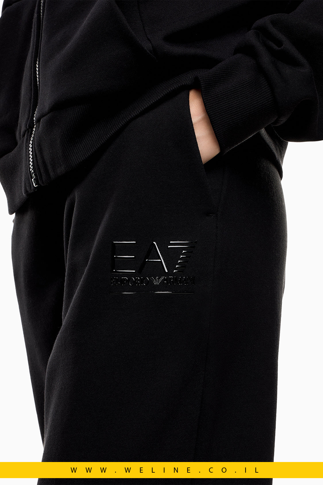 חליפת טרנינג נשים Visibility מבד כותנה משולבת – שחור | EA7