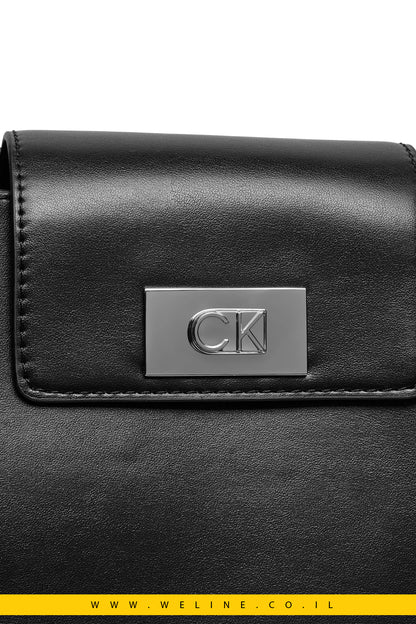 Calvin Klein – תיק שופינג בינוני לנשים דגם Push בצבע שחור