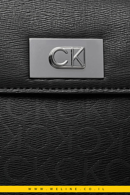 Calvin Klein – תיק נשים דגם Push Bucket בצבע שחור