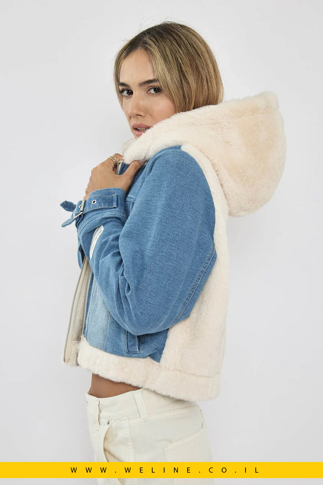 ג'קט גינס קצר לנשים בצבע קרם