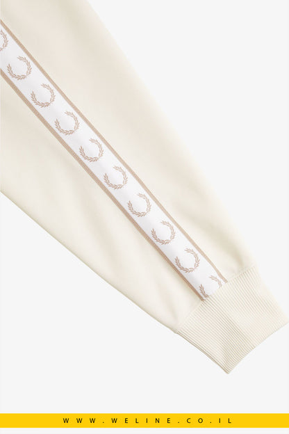 ג׳קט טרנינג עם פסי מיתוג – Fred Perry Taped Track Jacket (צבע אקרו / Ecru)