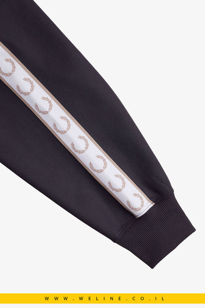 ג׳קט טרנינג עם פסי לוגו – Fred Perry Taped Track Jacket (אפור Anchor Grey)