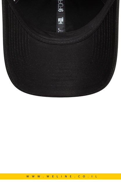 כובע 9FORTY שחור New Era עם תג מתכתי