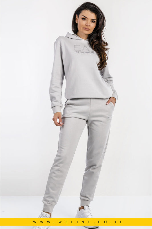 חליפת טרנינג EA7 לנשים בצבע אפור – קפוצ’ון עם לוגו קריסטלים