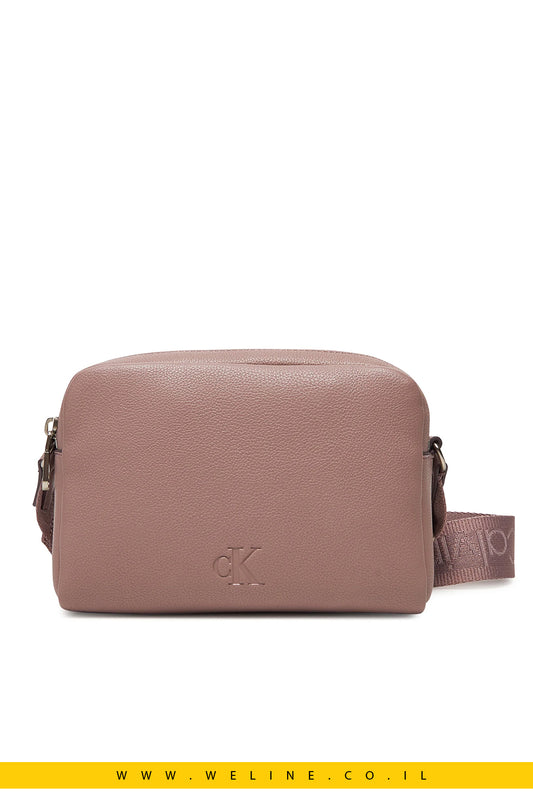 תיק צד קטן לנשים Calvin Klein Jeans – דגם Ultralight בצבע ורוד