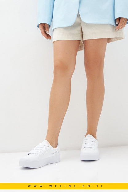 נעלי סניקרס נשים Lacoste