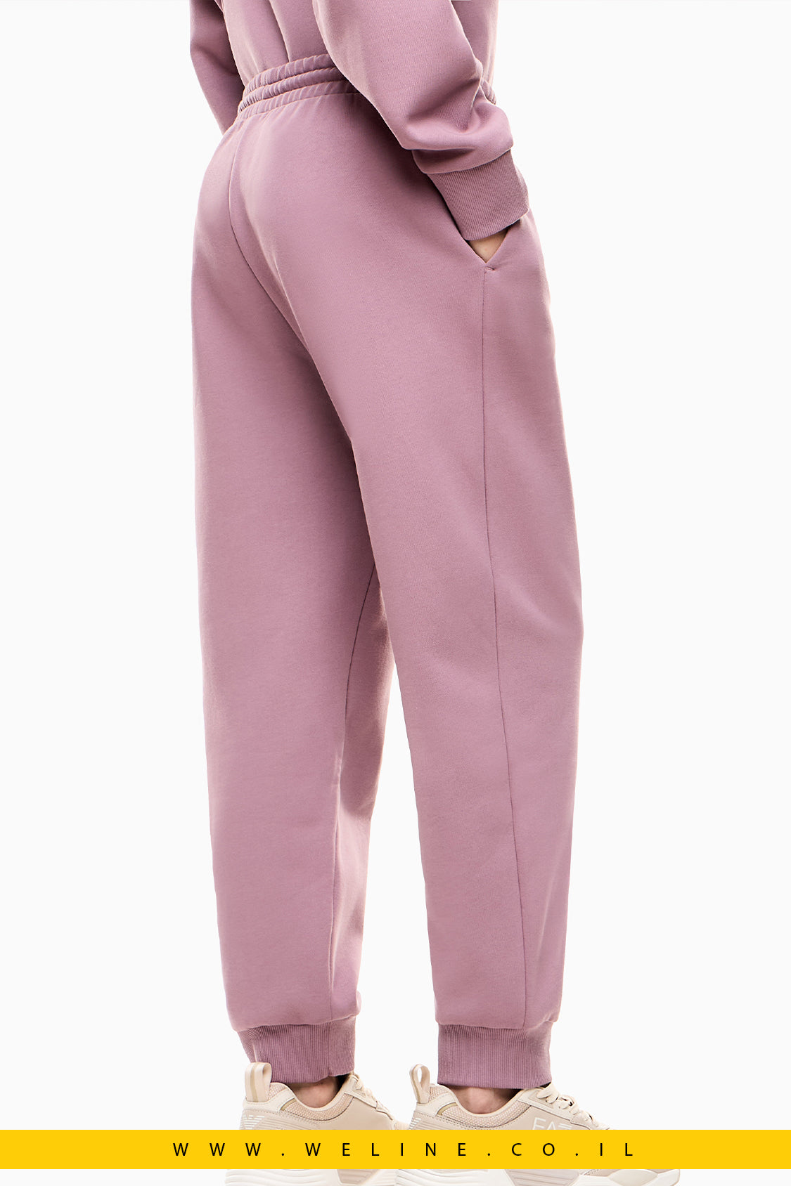 חליפת טרנינג לנשים EA7 Emporio Armani – ורוד | Armani Sustainability Values