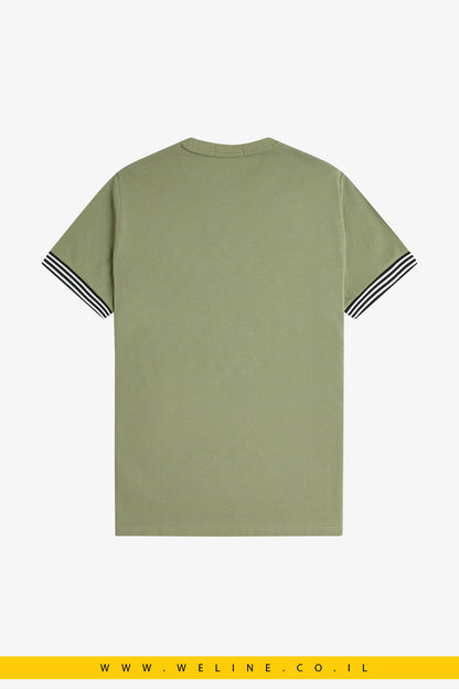 חולצת טי עם עיטורי פסים בשרוול – בצבע Olive Mint | Fred Perry