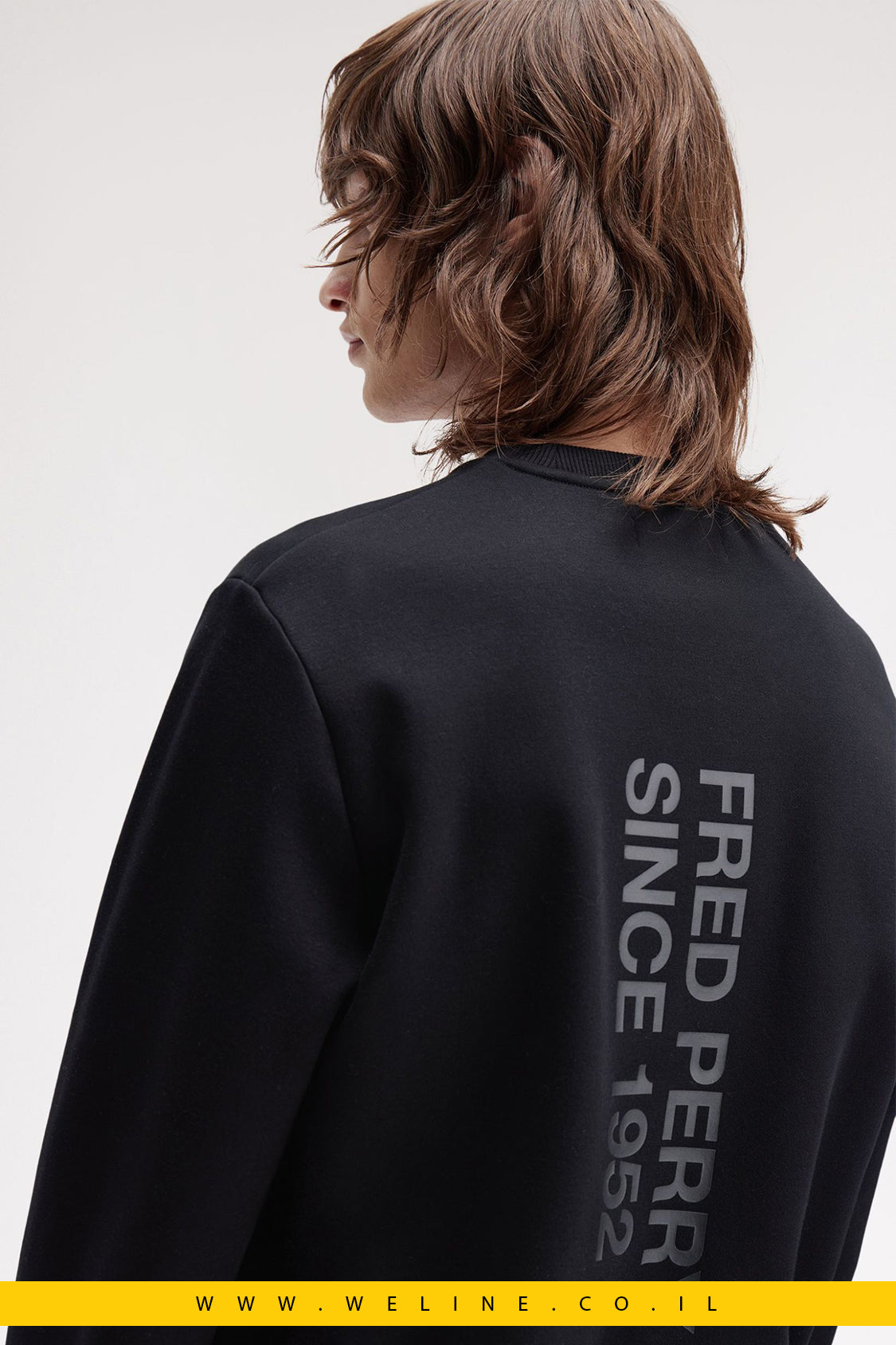 סווטשירט צווארון עגול עם מיתוג בולט – Fred Perry Bold Branding Crewneck (Black)