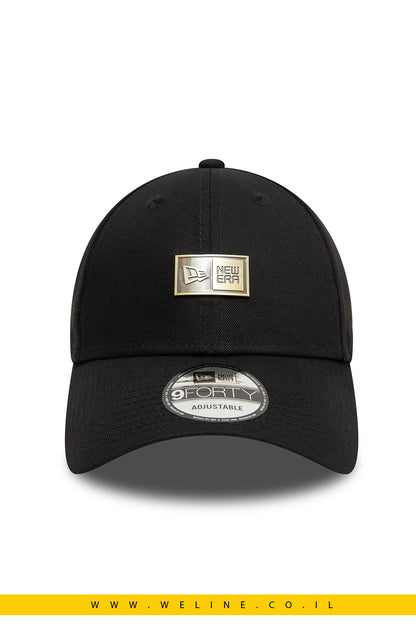 כובע 9FORTY שחור New Era עם תג מתכתי - WELINE.CO.IL
