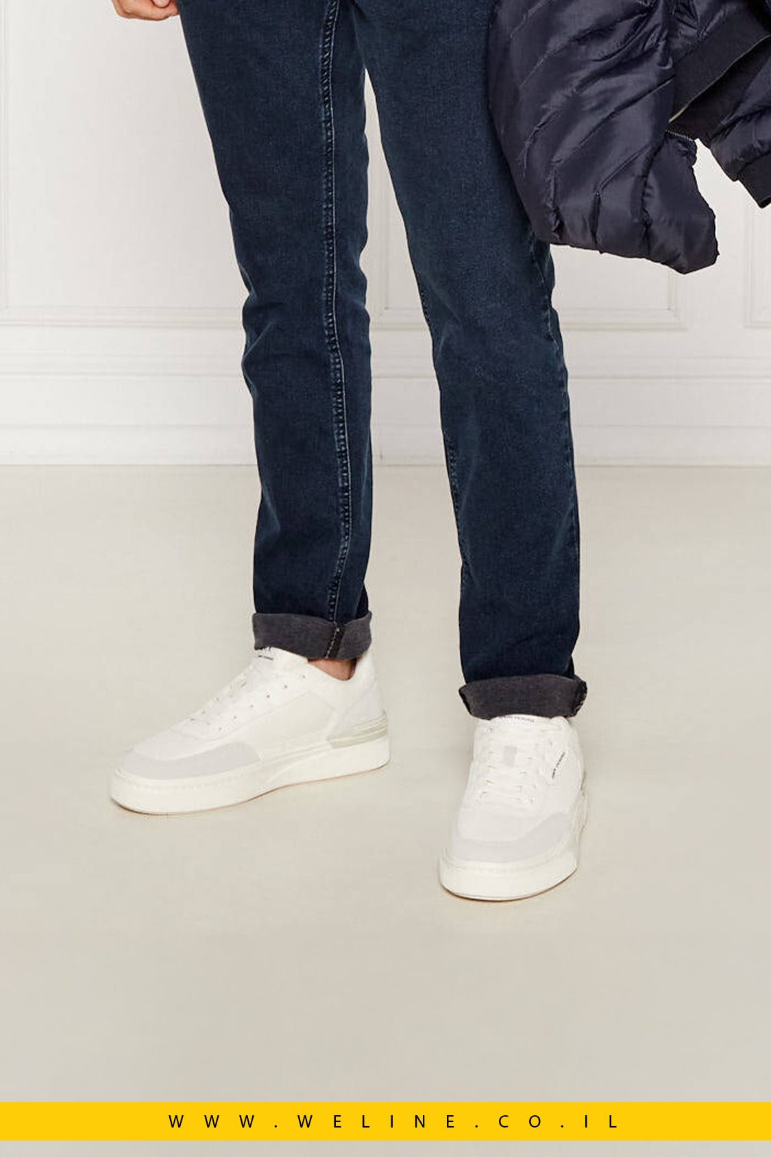 נעלי סניקרס לגברים Armani Exchange – שילוב עור ולוק מודרני בצבע לבן - WELINE.CO.IL