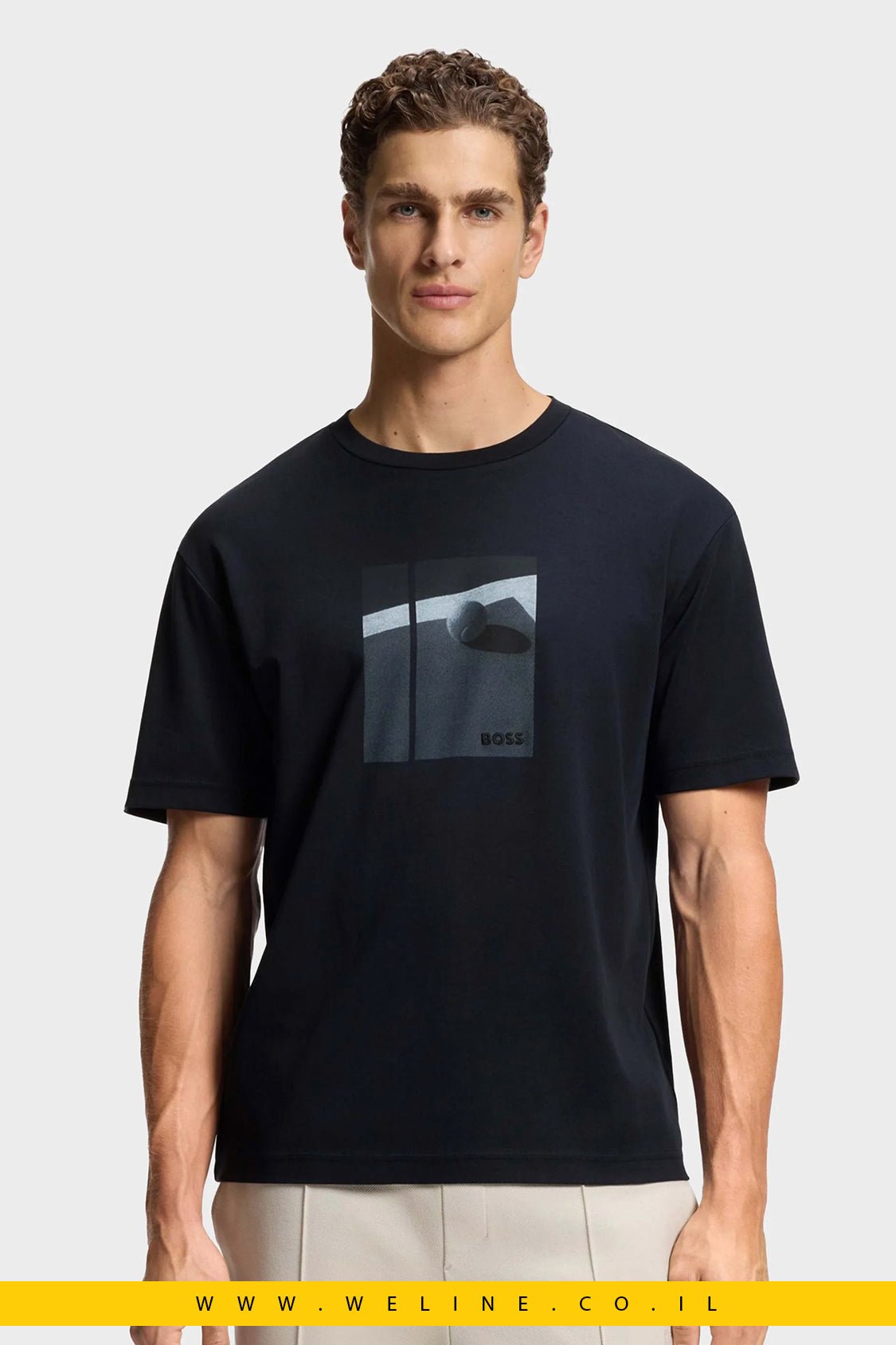 טי - שירט BOSS לגברים Tennis Artwork Pima Cotton – צבע כחול כהה - WELINE.CO.IL