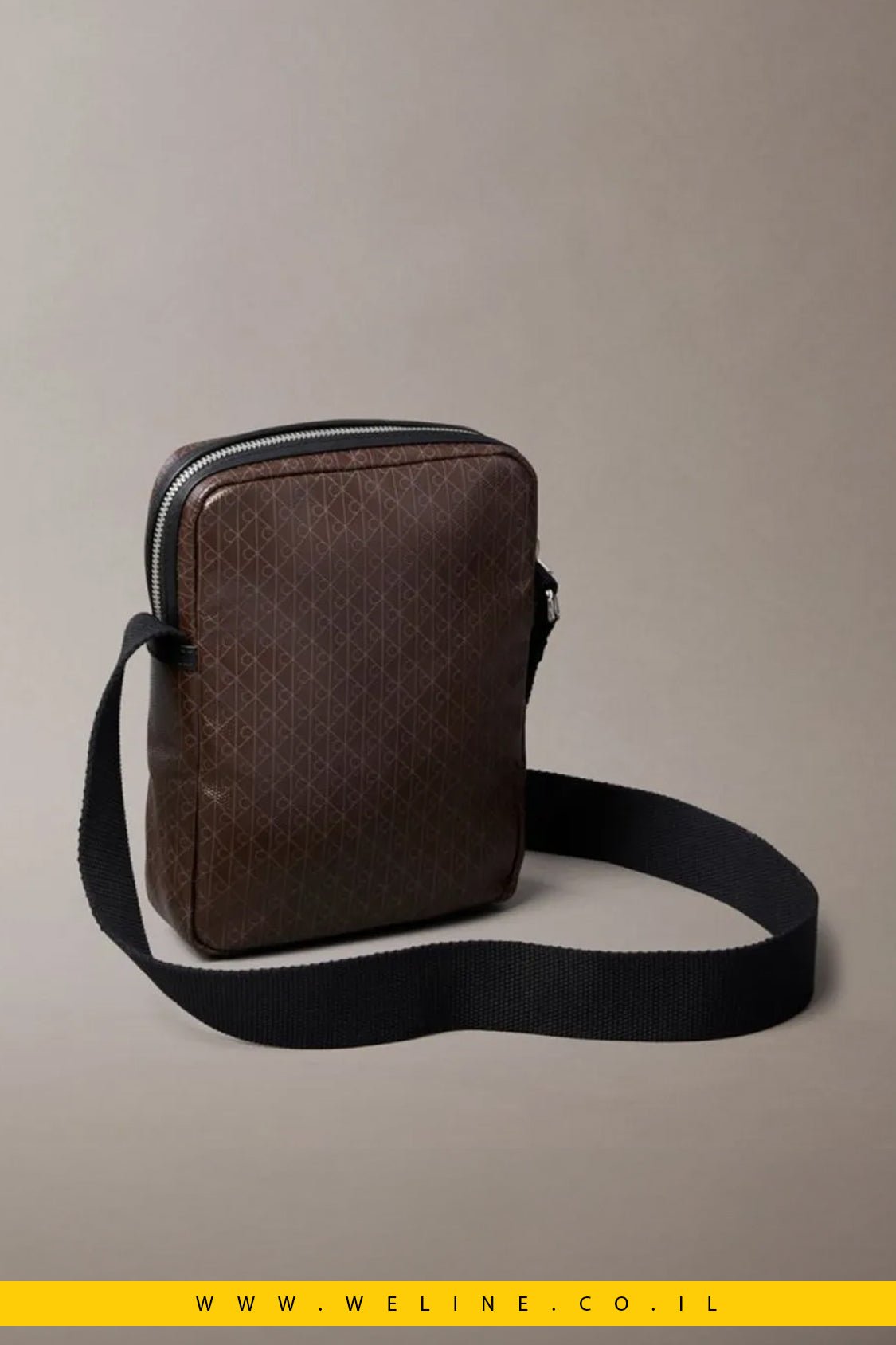תיק צד Calvin Klein Allover Emblem Logo Reporter Bag - WELINE.CO.IL