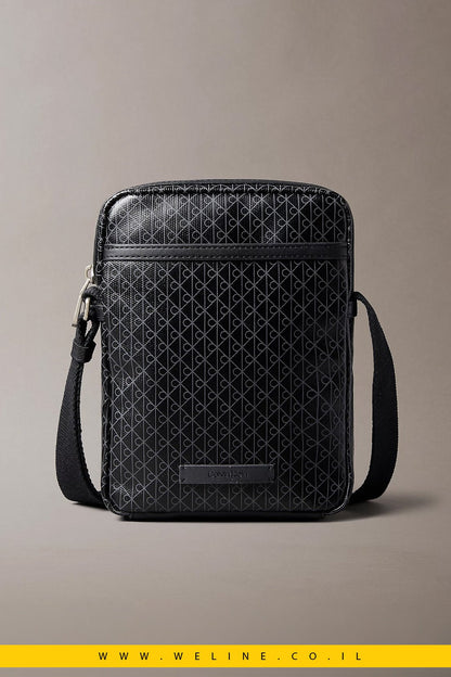 תיק צד Calvin Klein Allover Emblem Logo Reporter Bag - WELINE.CO.IL