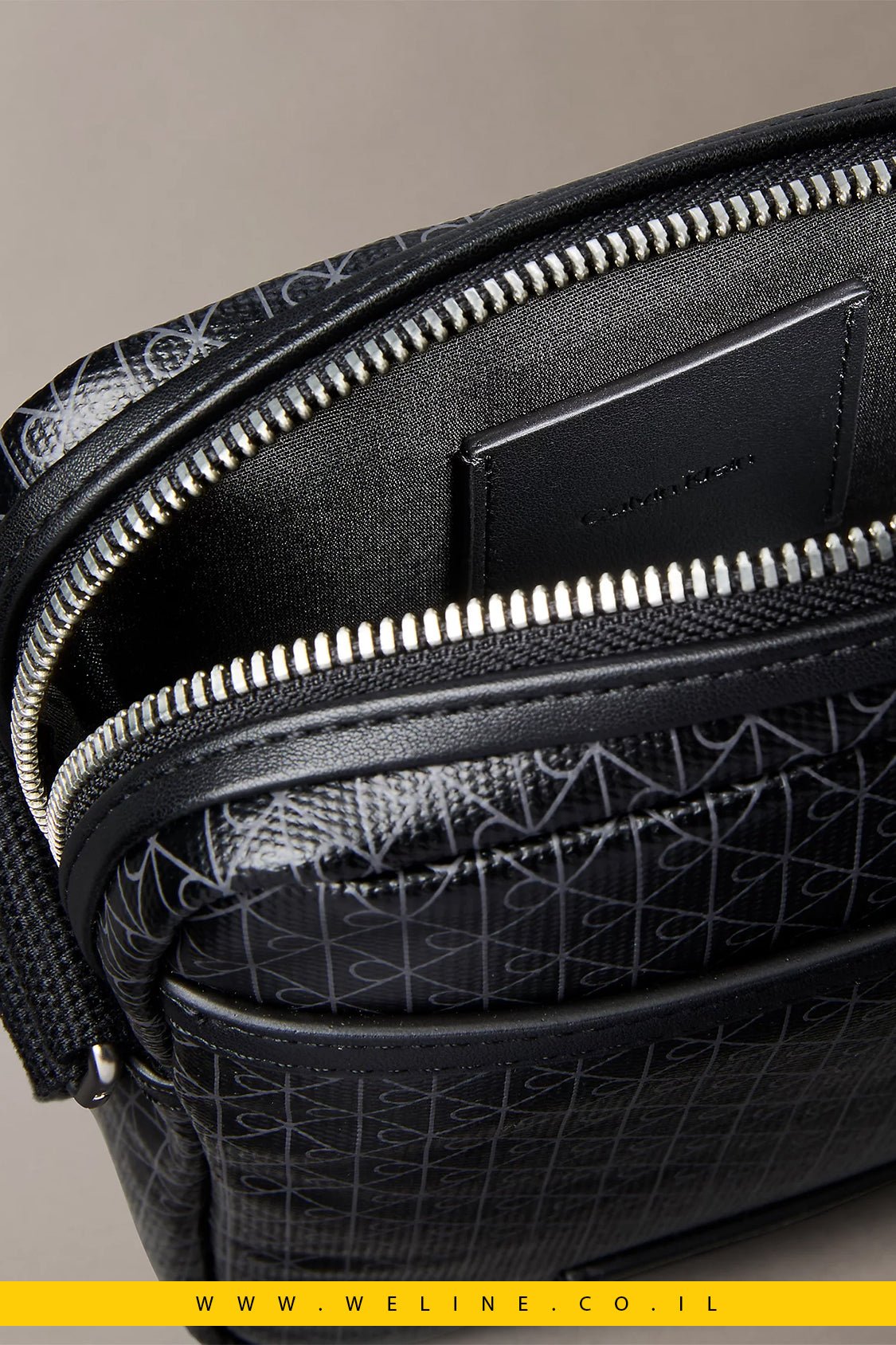 תיק צד Calvin Klein Allover Emblem Logo Reporter Bag - WELINE.CO.IL