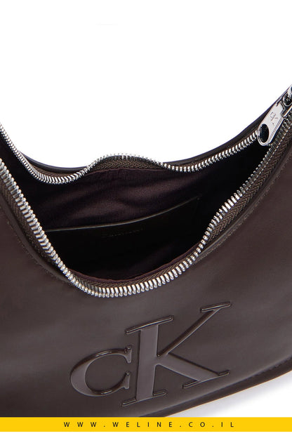 תיק כתף לנשים Calvin Klein Bold CK Small Crescent Bag - WELINE.CO.IL