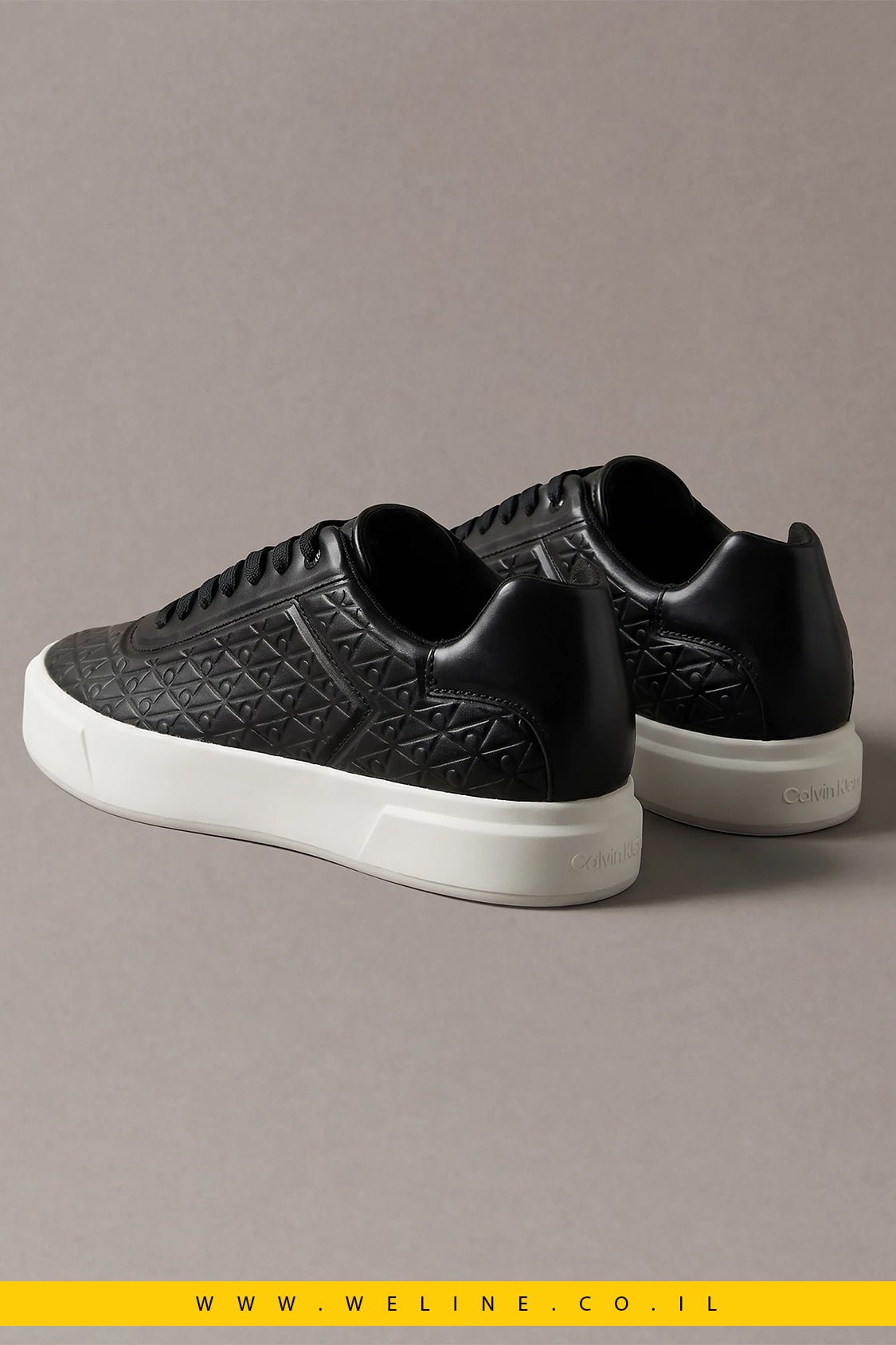 נעלי סניקרס גברים Calvin Klein Embossed Emblem Logo Trainers - WELINE.CO.IL